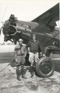 Los aviadores Pablo Sidar (derecha) y Arnulfo Cortés (izquierda).